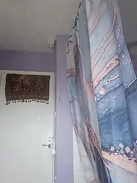 BubblesLovexox online show from November 16, 2025, 1:39 pm