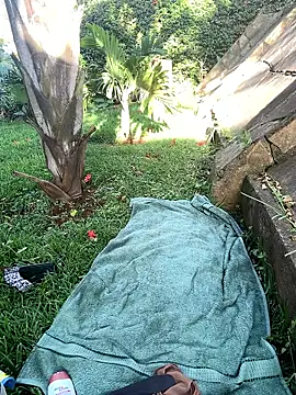 BubblesLovexox online show from April 1, 2026, 2:03 pm