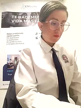 Valentina--1 online show from April 18, 2026, 10:08 am