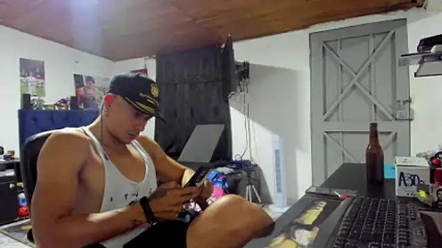 Malek Ivonny online show from February 12, 2026, 11:11 pm