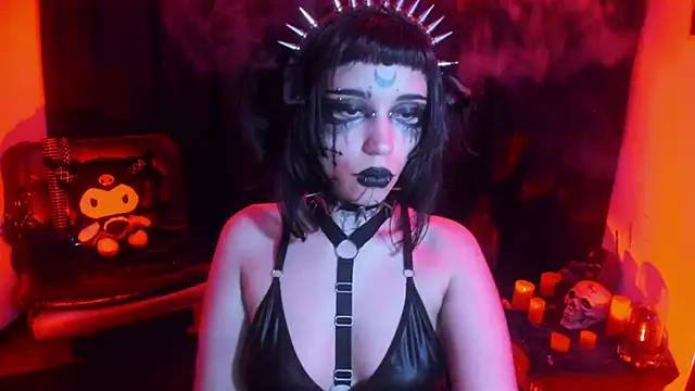 Yueeclipsa online show from March 24, 2026, 4:39 am