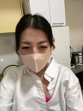 akimix xoxo online show from November 10, 2025, 2:38 pm