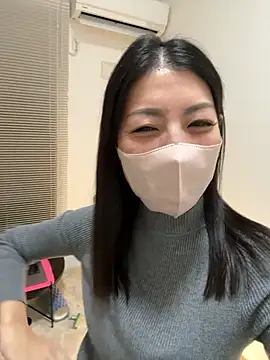 akimix xoxo online show from November 30, 2025, 1:37 pm