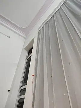 ezabel- online show from February 5, 2026, 1:38 pm