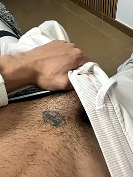 findomhot online show from October 24, 2025, 1:40 pm