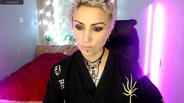 Sweet-n-Strong online show from November 18, 2025, 1:04 pm