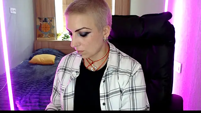 Snapshot of Sweet-n-Strong chatting on May 26, 2026, 11:17 am Sweet-n-Strong online show from May 26, 2026, 11:17 am