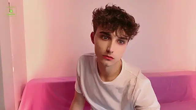Snapshot of Richard_steele_hot chatting on July 18, 2026, 3:27 pm Richard steele hot online show from July 18, 2026, 3:27 pm