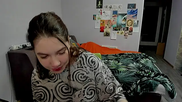 Snapshot of AgathaNott chatting on October 28, 2025, 1:03 pm AgathaNott online show from October 28, 2025, 1:03 pm