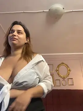 kittykelly online show from November 4, 2025, 11:09 am