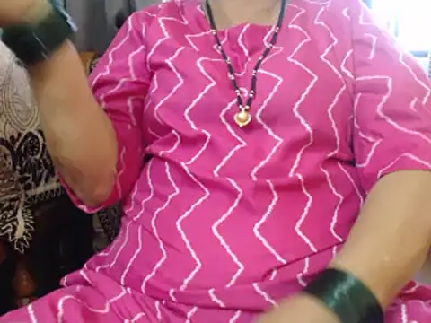 Snapshot of TABOOBREAKERS chatting on January 25, 2025, 1:43 am TABOOBREAKERS online show from January 25, 2025, 1:43 am