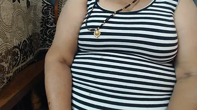 Snapshot of TABOOBREAKERS chatting on February 1, 2025, 4:33 pm TABOOBREAKERS online show from February 1, 2025, 4:33 pm