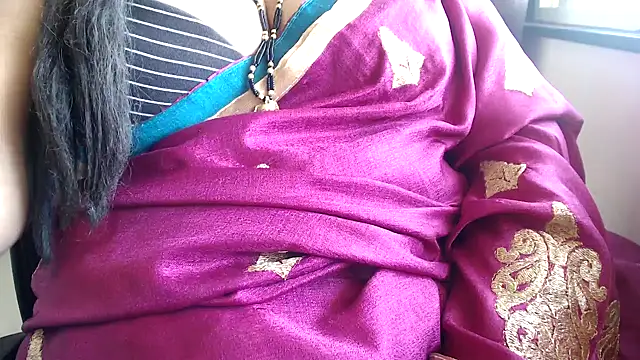 Snapshot of TABOOBREAKERS chatting on February 4, 2025, 3:33 am TABOOBREAKERS online show from February 4, 2025, 3:33 am