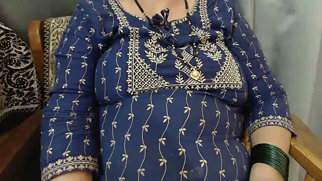 Snapshot of TABOOBREAKERS chatting on February 7, 2025, 4:46 pm TABOOBREAKERS online show from February 7, 2025, 4:46 pm