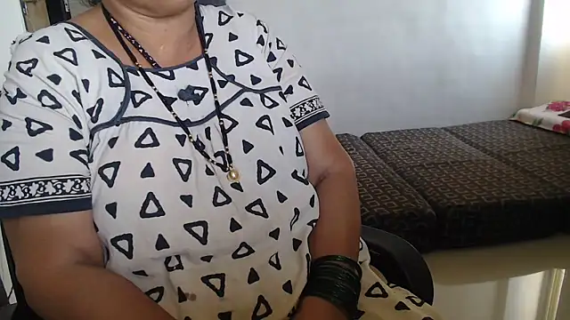 Snapshot of TABOOBREAKERS chatting on March 17, 2025, 11:10 am TABOOBREAKERS online show from March 17, 2025, 11:10 am