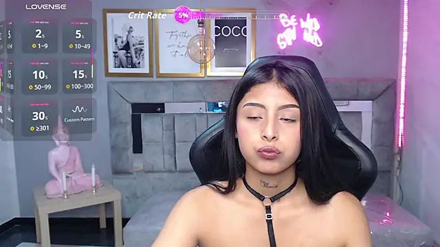 Snapshot of Cute_Martina_v chatting on October 27, 2025, 8:13 pm Cute Martina v online show from October 27, 2025, 8:13 pm