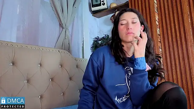 eva delight  online show from January 14, 2026, 11:05 am