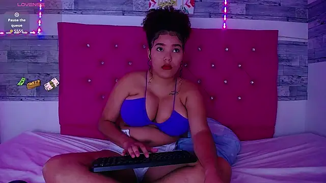 Biignaturalboobs  online show from January 15, 2026, 6:33 pm