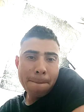 robinhd1234 online show from February 9, 2026, 9:52 pm