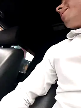 robinhd1234 online show from March 8, 2026, 3:49 pm