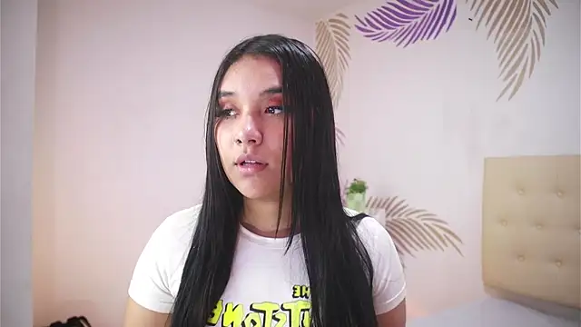 Isabelle Lane online show from November 28, 2025, 12:52 pm