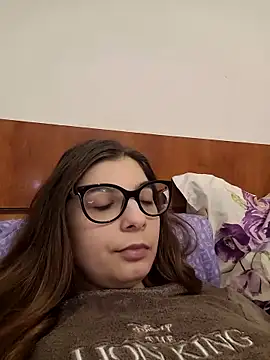 sweetbabygirlforyou online show from December 2, 2025, 9:14 am