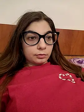 sweetbabygirlforyou online show from December 5, 2025, 1:20 pm