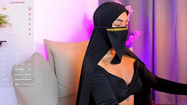 shaima   online show from December 20, 2025, 10:39 pm