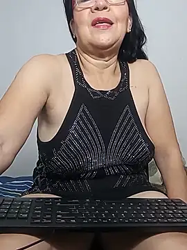 laliItaclark online show from June 3, 2026, 2:25 am
