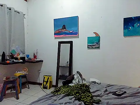 eleganceafterdark online show from November 11, 2025, 2:55 am