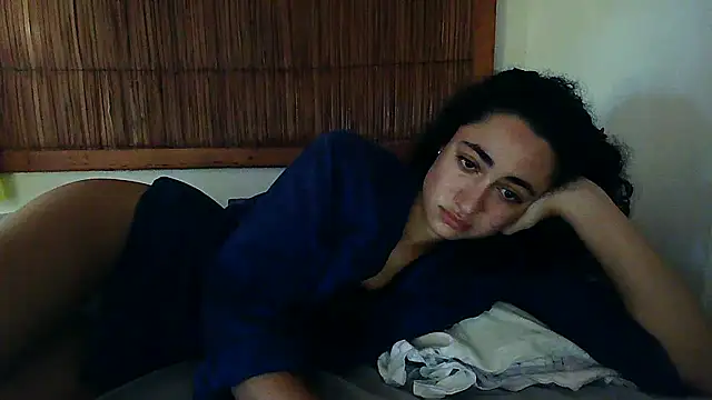 eleganceafterdark online show from November 27, 2025, 1:57 pm