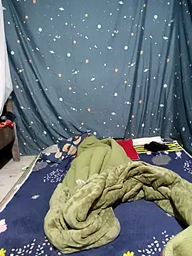 Phoena-a online show from February 2, 2026, 11:03 pm