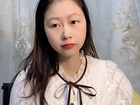 nuannuan35593 online show from October 27, 2025, 7:34 am