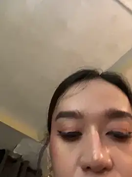 Wildasian69couplexxx online show from December 2, 2025, 5:02 am