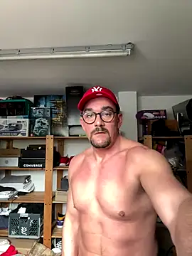Gentleman 36 online show from October 25, 2025, 8:00 am