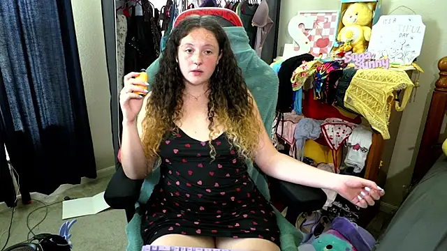 sugasunny04 online show from May 15, 2026, 4:36 pm
