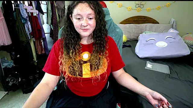 sugasunny04 online show from May 19, 2026, 6:14 pm