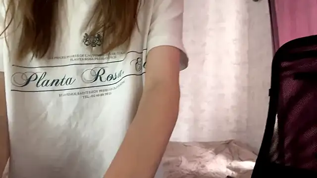 AliceStacy online show from November 2, 2025, 8:28 am