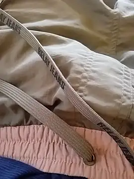 younggblackkCOCK19 online show from April 4, 2026, 11:29 am