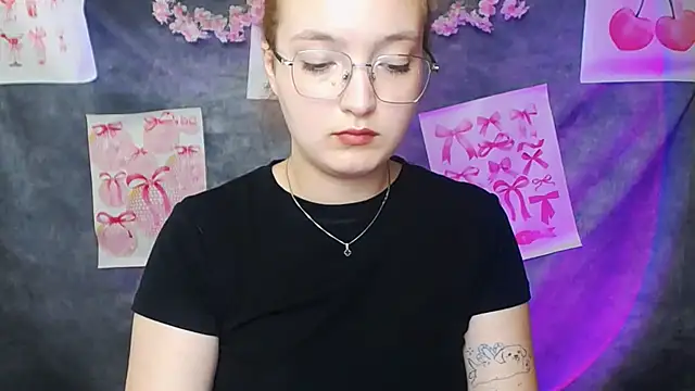 MissAriaa online show from June 18, 2026, 3:38 pm