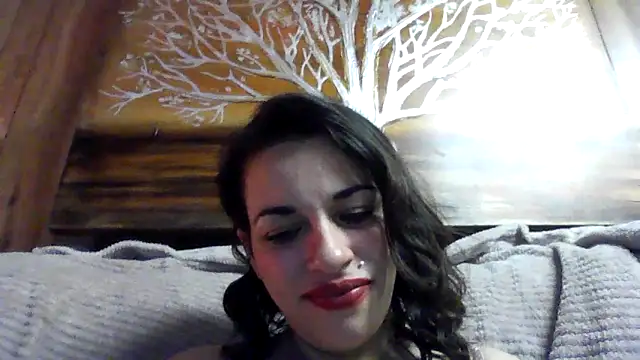 Snapshot of Adrianapassion chatting on October 28, 2025, 1:31 am Adrianapassion online show from October 28, 2025, 1:31 am
