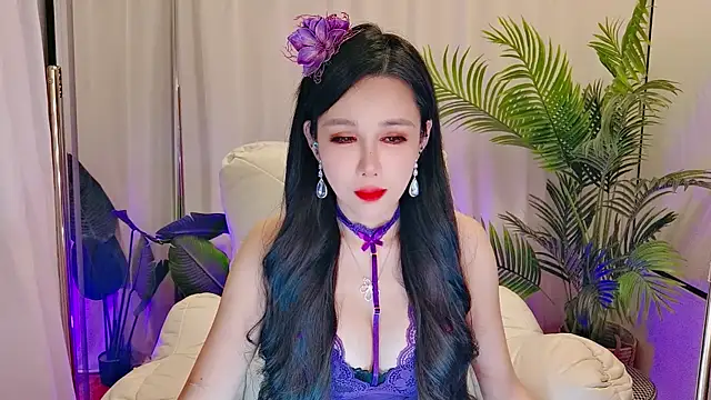 Vv123668 online show from November 11, 2025, 1:55 pm