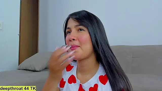 Snapshot of hanathompson___0 chatting on November 9, 2025, 2:48 pm hanathompson 0 online show from November 9, 2025, 2:48 pm