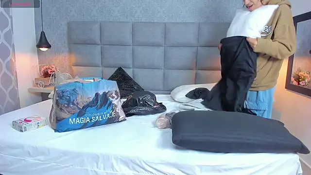 Luna Bella3 online show from November 30, 2025, 10:30 am