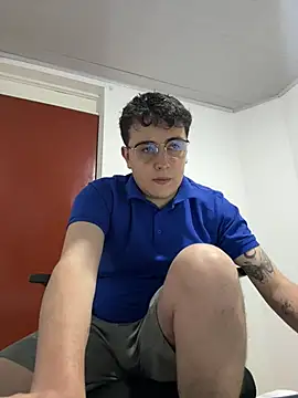 Snapshot of Sam_Rush chatting on June 11, 2026, 2:53 am Sam Rush online show from June 11, 2026, 2:53 am