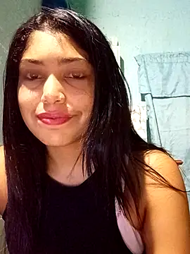 Snapshot of aleexacandy chatting on November 15, 2025, 2:35 pm aleexacandy online show from November 15, 2025, 2:35 pm