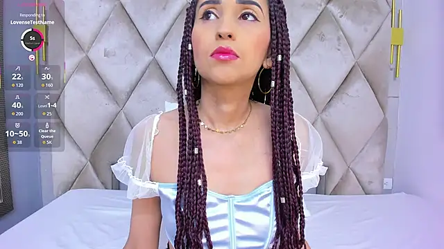 violett rabbit  online show from March 26, 2026, 8:14 pm