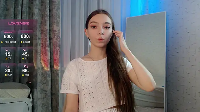 miragge  online show from December 16, 2025, 11:10 pm