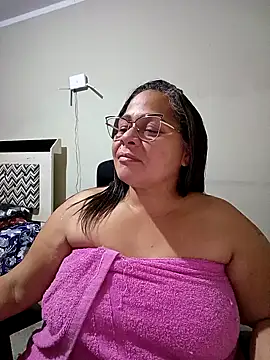 Snapshot of Angie_milf50 chatting on May 9, 2026, 5:23 am Angie milf50 online show from May 9, 2026, 5:23 am