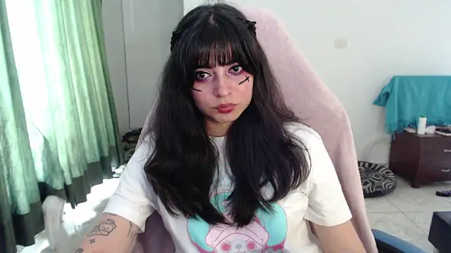 Snapshot of Annagoth_ chatting on August 1, 2026, 7:35 pm Annagoth online show from August 1, 2026, 7:35 pm